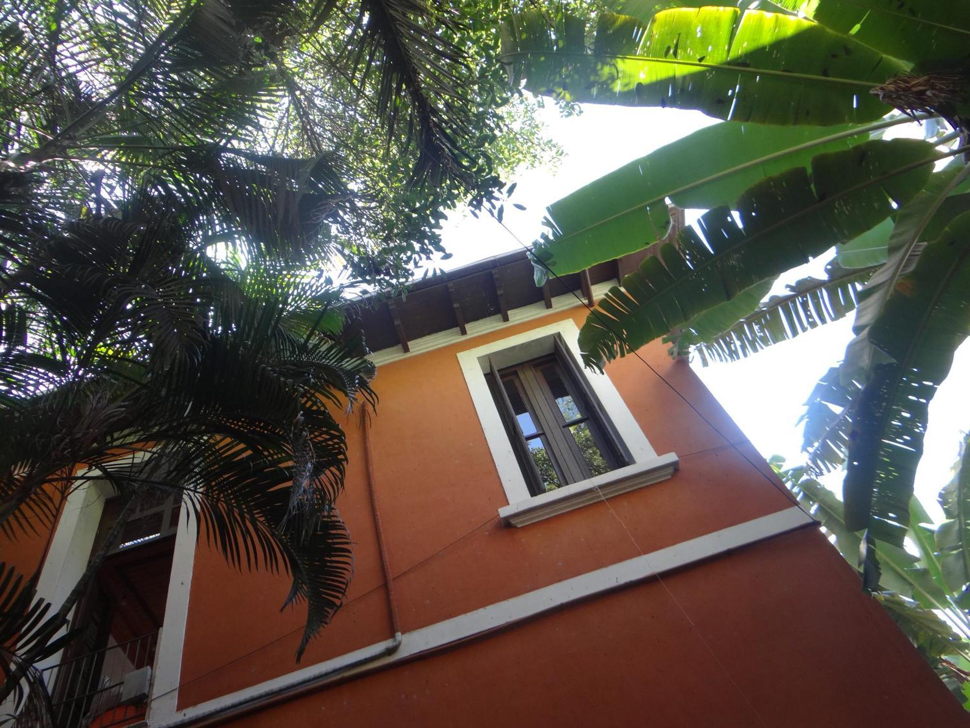 Casa Laranja Pensión *
